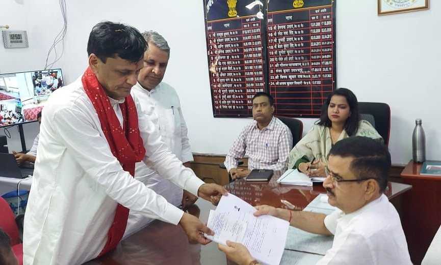 केंद्रीय मंत्री नित्यानंद राय ने उजियारपुर से नामांकन दाखिल किया